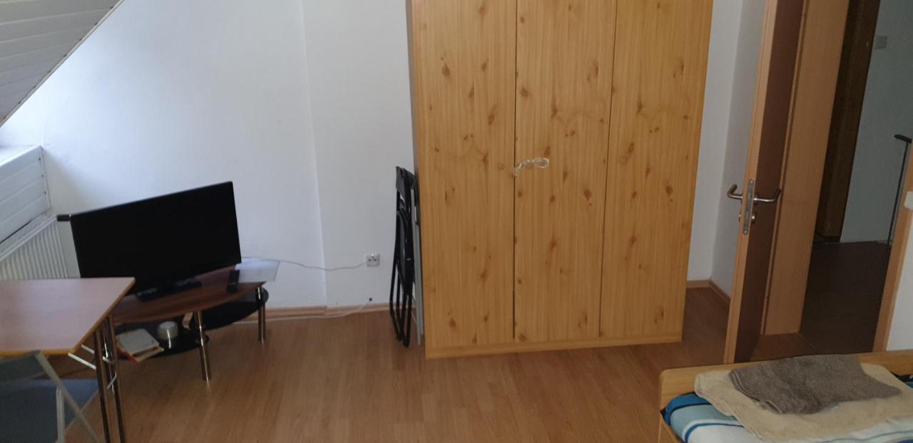 Ferienwohnung Private Unterkunft Askinartar Mainz Exterior foto