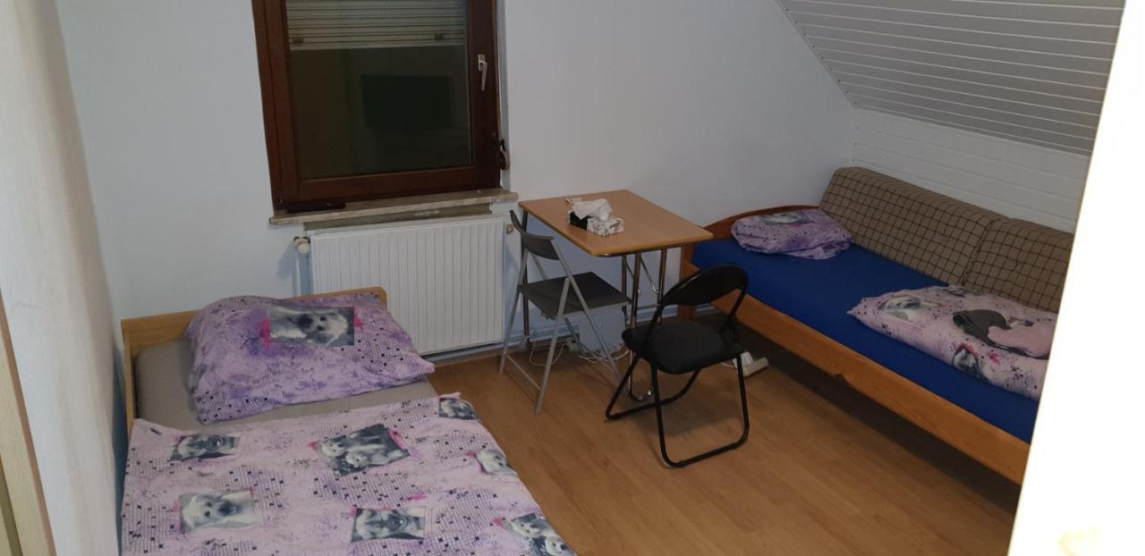 Ferienwohnung Private Unterkunft Askinartar Mainz Exterior foto