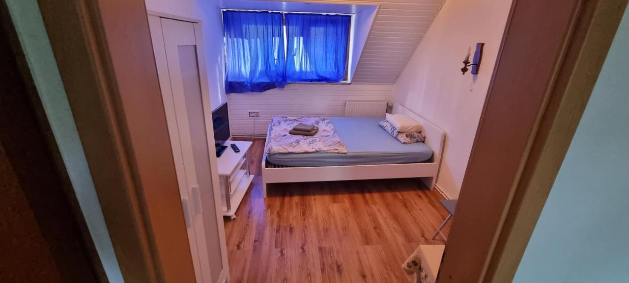 Private Unterkunft Askinartar Mainz Zimmer foto